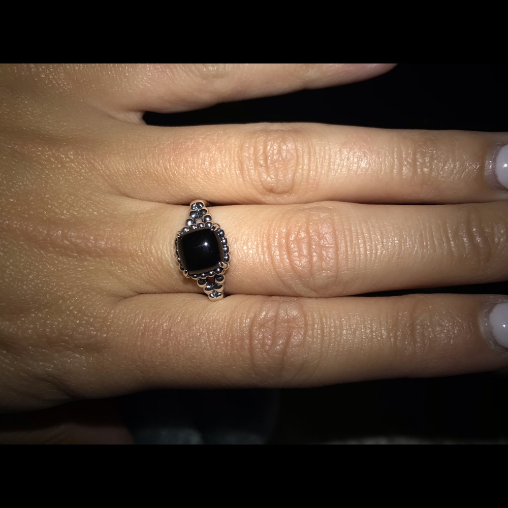 Pandora Ring